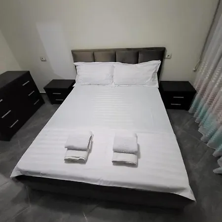 Apartament-lake *